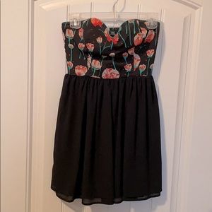 Gianni Bini strapless floral dress